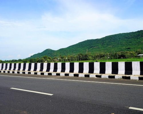 PuriTravels_road_view